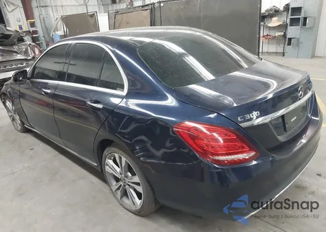 2018 Mercedes-Benz C 300 from USA, damaged, VIN 55SWF4JB1JU251594